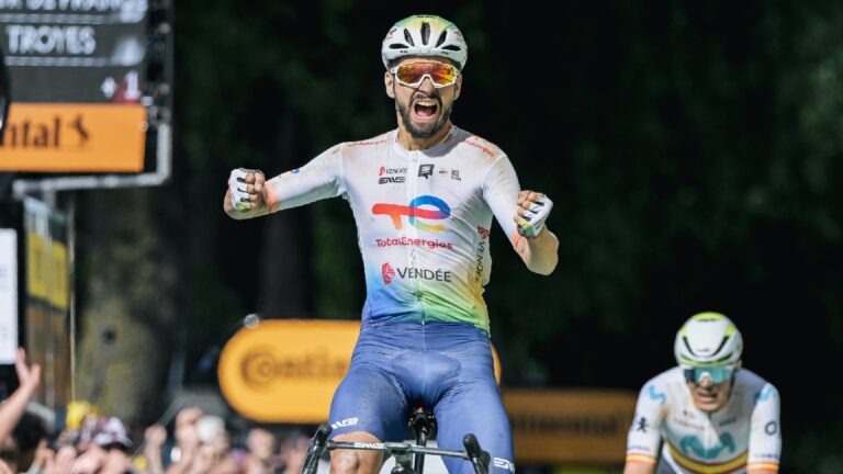 Etapa 9, Tour de Francia: Anthony Turgis gana una rústica jornada con un majestuoso sprint final