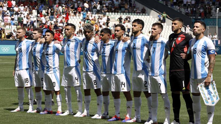 ¡No perdonan la del Mundial! Aficionados franceses abuchean el himno de Argentina en el partido ante Marruecos