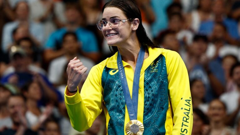 Highlights de natación en Paris 2024: Resultado de la final 100m dorso femenil