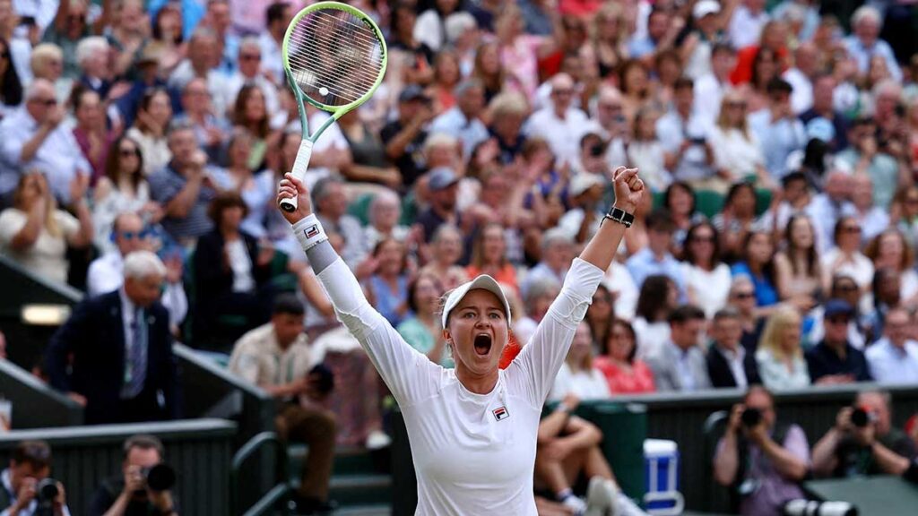 Barbora Krejcikova venció a Elena Rybakina. Reuters