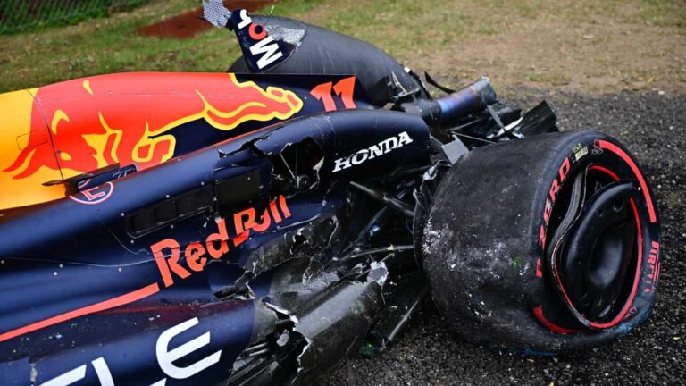 Las imágenes del monoplaza de Checo Pérez tras chocar en la qualy del GP de Hungría