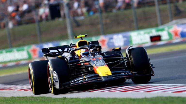 Checo Pérez respira con un cuarto lugar en la FP2 del GP de Hungría; Norris lidera la sesión