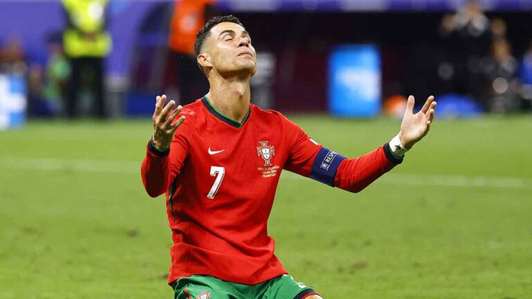 Portugal vs Eslovenia: Jan Oblak le ataja la pena máxima a Cristiano y este estalla en llanto