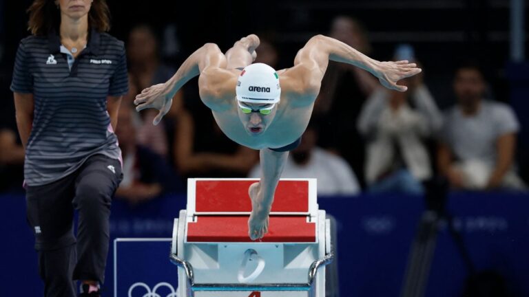 Highlights de natación en Paris 2024: Resultado de las preliminares 100m libres y 200m pecho varonil