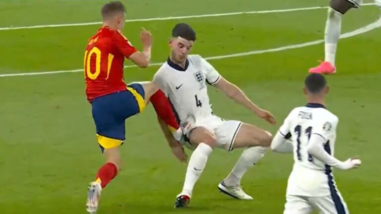 ¿Dani Olmo debió ser expulsado tras su entrada sobre Declan Rice en la final de la Eurocopa 2024?