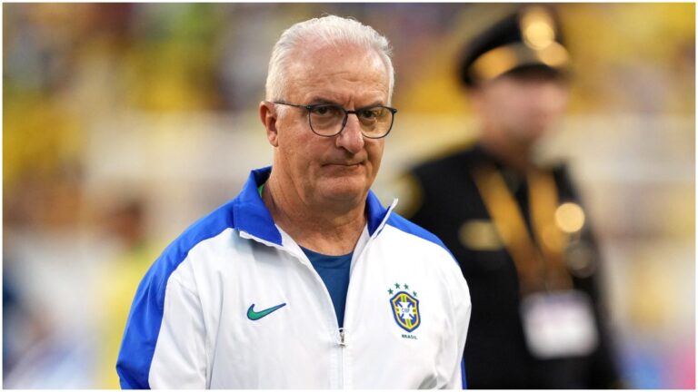 Crisis en Brasil: jugadores le faltan al respeto a  Dorival Júnior en su eliminación de la Copa América