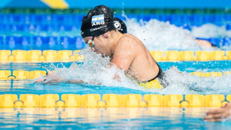 ¡Macarena Ceballos a semifinales! La nadadora brilló en los 100 metros pecho y va por más en Paris 2024