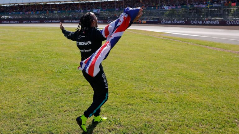 Hamilton se sincera tras ganar el Silverstone: “Hubo días entre 2021 y ahora en los que no sentía que fuera lo suficientemente bueno”