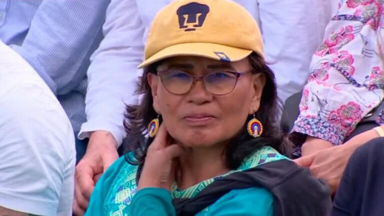 ¡Hecha en CU! Aficionada se hace viral tras usar gorra de los Pumas en Wimbledon