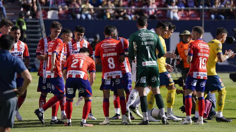 ¡Deportividad por excelencia! El San Luis le hace pasillo de campeón al América en el inicio del Apertura 2024