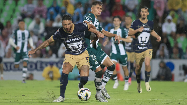 Pumas lo intenta pero se tiene que conformar con el empate en su visita a Santos Laguna