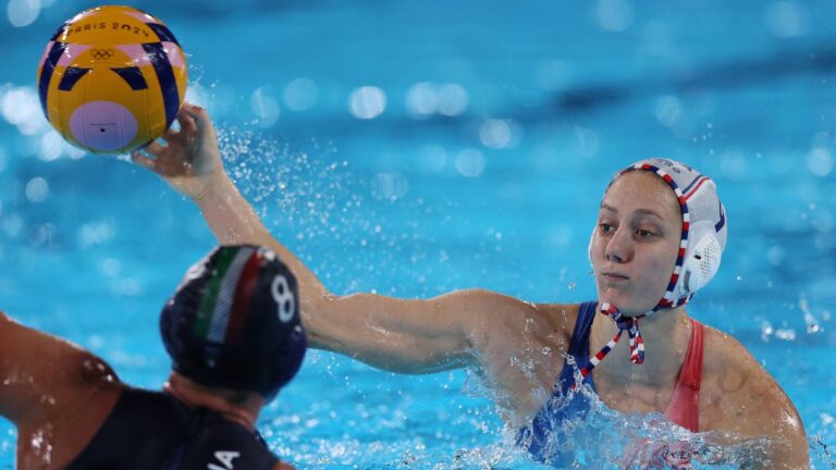 Highlights de waterpolo en Paris 2024: Resultado de Francia vs Italia del Grupo B femenil