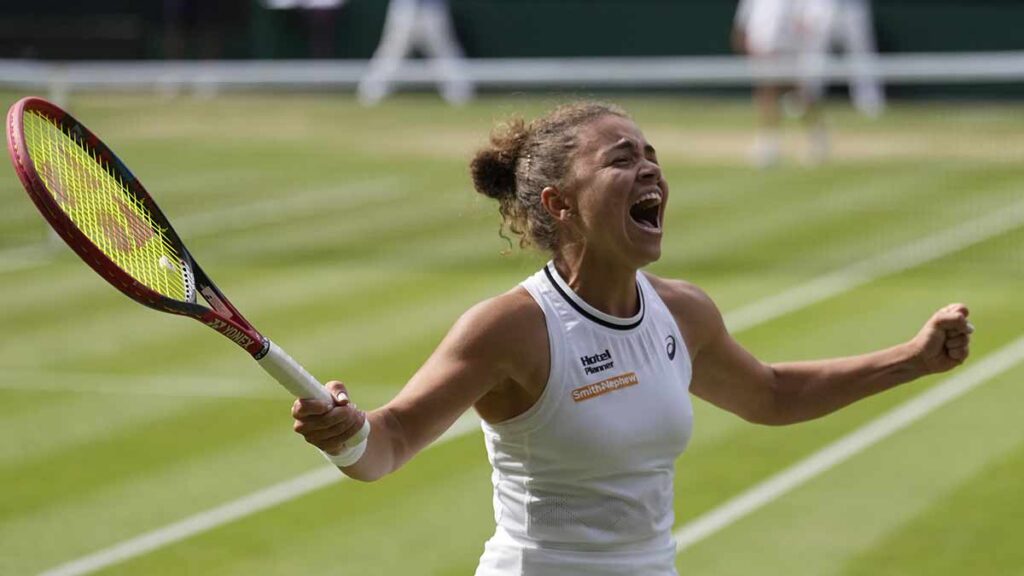 Jasmine Paolini celebra el pase a la final de Wimbledon. Reuters