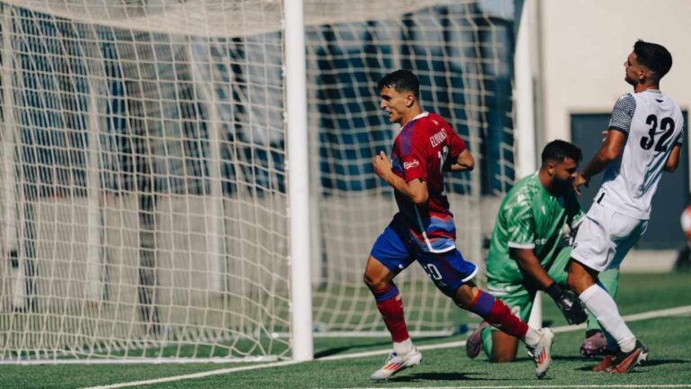 Rodrigo Huescas inicia su camino a la Conference League ganando por goleada en Gibraltar