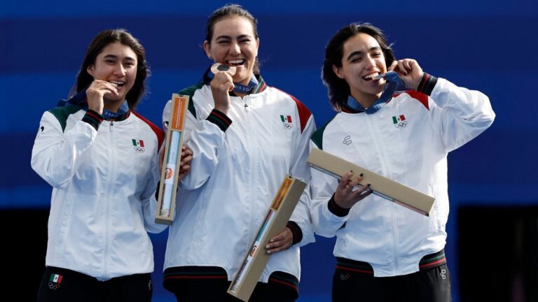 Alejandra Valencia, Ángela Ruiz y Ana Paula Vázquez le dan a México la primera medalla de Paris 2024 en el tiro con arco