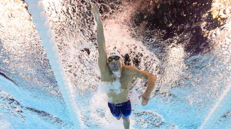 Highlights de natación en Paris 2024: Resultados de las preliminares femenil y varonil