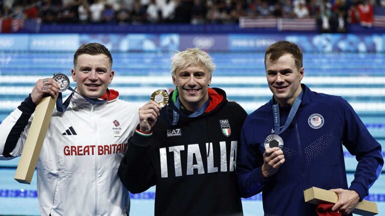 Highlights de la natación en Paris 2024: Resultados de la final 100m pecho varonil