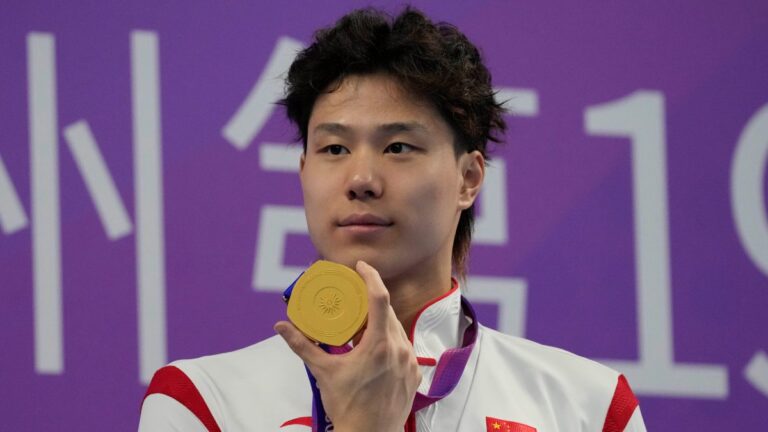 Estados Unidos investiga caso de nadadores chinos que dieron positivo, confirma World Aquatics
