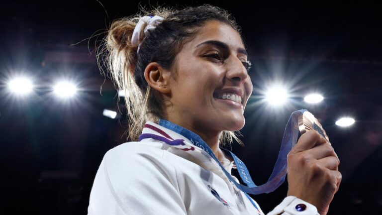 Francia consigue su primera medalla en París 2024 en judo