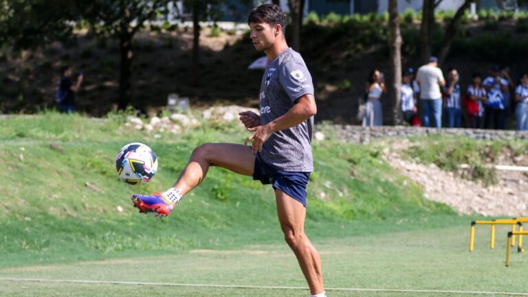 Óliver Torres no debutará en Liga MX ante Cruz Azul