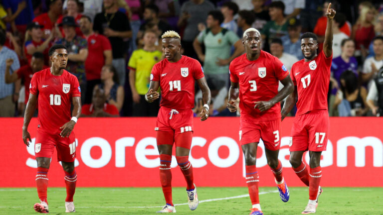 Panamá firma una proeza para la historia y avanza a los cuartos de final