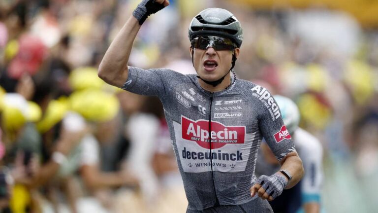 Jasper Philipsen se hace fuerte en Pau y suma una nueva victoria en el Tour de Francia 2024