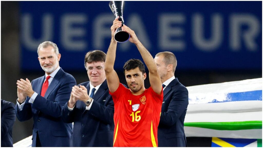 Rodri celebra la Eurocopa con España | Reuters