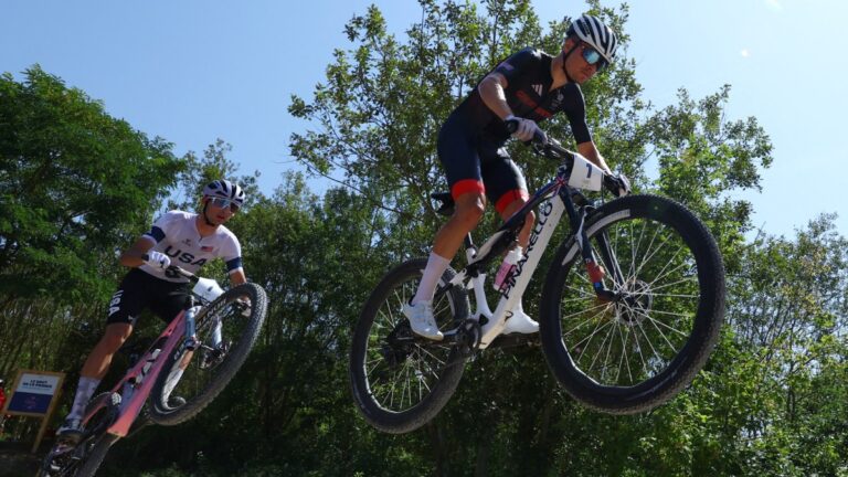 Highlights de ciclismo de montaña en Paris 2024: Resultado de la final de cross country varonil