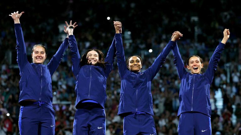 Highlights de esgrima en Paris 2024: Resultados de la final por medalla de oro por equipo de florete femenil