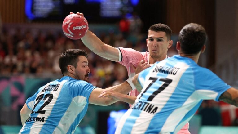 Los Gladiadores no pueden con Francia y quedan sin chances de avanzar en el balonmano masculino en Paris 2024