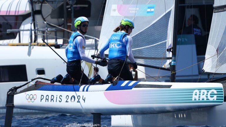 Mateo Majdalani y Eugenia Bosco, medalla de plata para Argentina en vela en Paris 2024