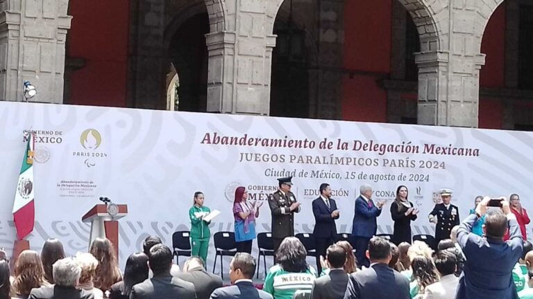 Abanderan a la delegación mexicana que estará en los Juegos Paralímpicos Paris 2024