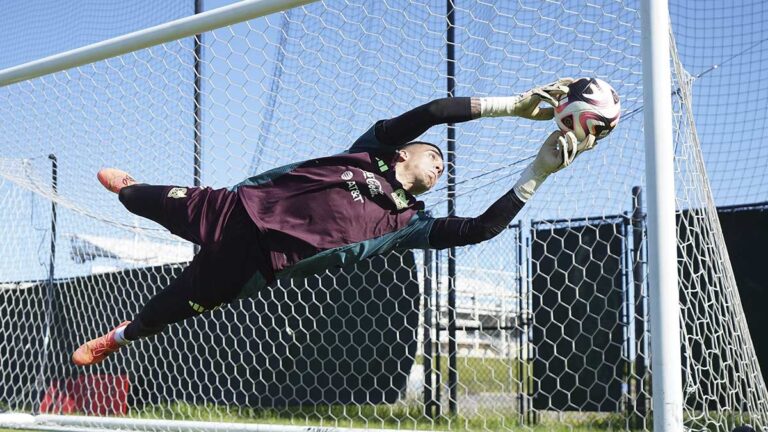 ¡Alex Padilla sigue los pasos de Memo Ochoa! Segundo portero mexicano en jugar en LaLiga de España