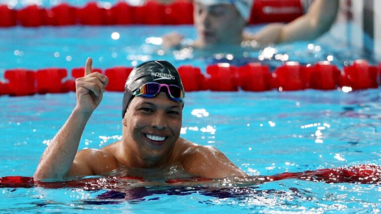 Nelson Crispín se cuelga la plata en los 200 metros combinado SM6 y Carlos Serrano el bronce en 100 metros pecho SB8