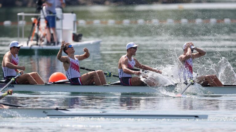 Highlights de remo en Paris 2024: Resultado de la final cuatro sin timonel varonil