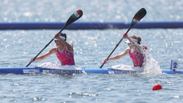 Karina Morales y Beatriz Briones avanzan a las semifinales del kayak doble dentro del canotaje