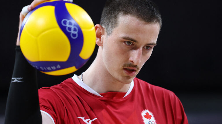 Highlights de voleibol de sala en Paris 2024: Resultado de Canadá vs Serbia Grupo A varonil