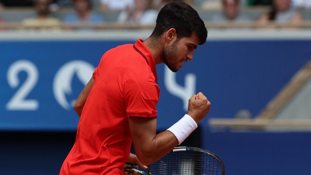 Carlos Alcaraz es una aplanadora y arrolla a Auger-Aliassime para meterse a la final individual de Paris 2024