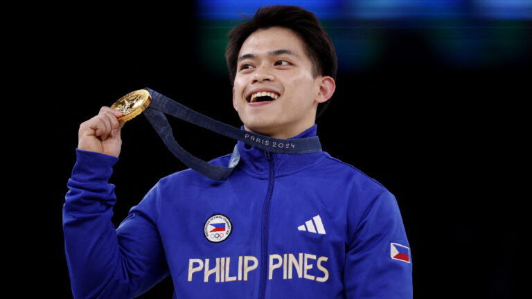 ¡Se pinta de oro! Carlos Yulo suma otra medalla en la gimnasia artística de Paris 2024