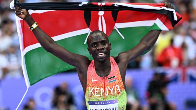 ¡Hegemonía keniata! Emmanuel Wanyonyi gana el quinto oro consecutivo para su país en los 800 metros de Paris 2024