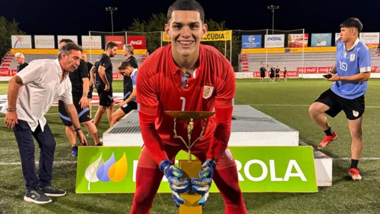 Kevin Martínez, el arquero campeón la Selección de Uruguay sub 20 en L’Alcudia, despierta interés en Argentina y Europa