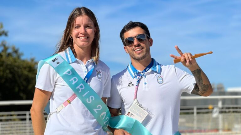 Maligno Torres y Eugenia Bosco lideraron la bandera argentina en la ceremonia de clausura de Paris 2024