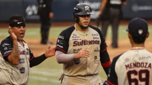 ¡Walk off! Sultanes dejan tendidos a los Tecos y se coronan en la Zona Norte para ir a la Serie del Rey