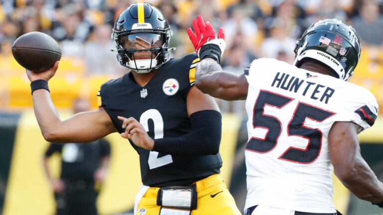 ¿Por qué juega Justin Fields sobre Russell Wilson en el primer partido de la temporada de los Steelers?