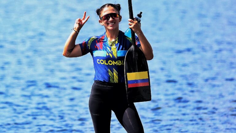 Manuela Gómez se une a las críticas: “Llevo tres años con el mismo uniforme, no hemos contado con el apoyo suficiente”