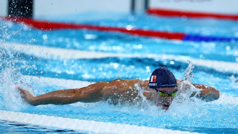 Highlights de natación en Paris 2024: Resultado de las preliminares 100m mariposa varonil