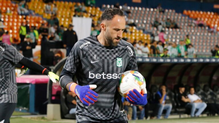 Nacional confirma lesión y posible tiempo de baja para David Ospina: ¿es grave?