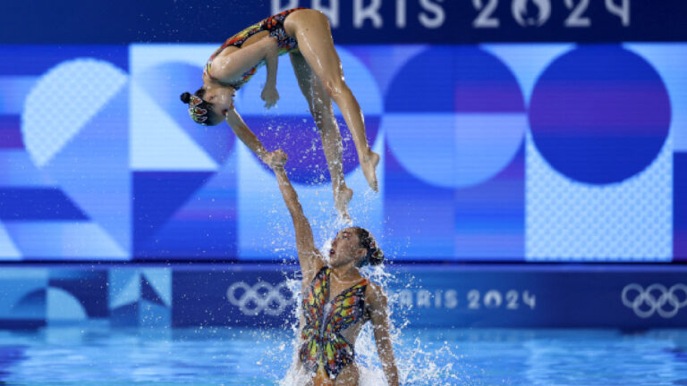 México vuela por lo alto con la rutina libre por equipos de la natación artística de Paris 2024