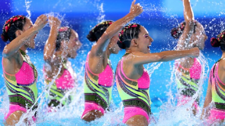 ¡Deidades del agua! México se luce en la rutina acrobática de natación artística