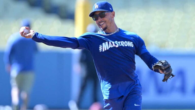 Mookie Betts vuelve con los Dodgers tras su fractura